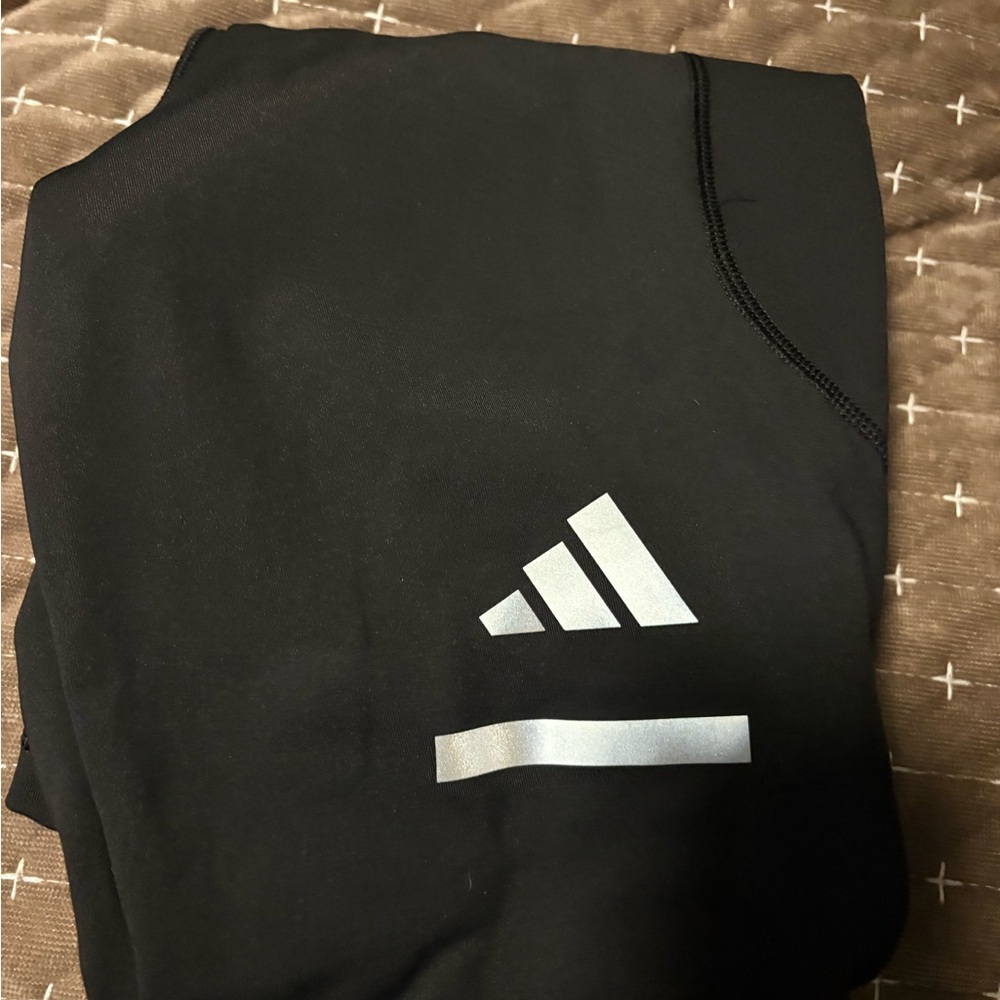 Adidas ADI365 RUNNING
CLIMAWARM+ LEGGINGS - Picture 4 of 8